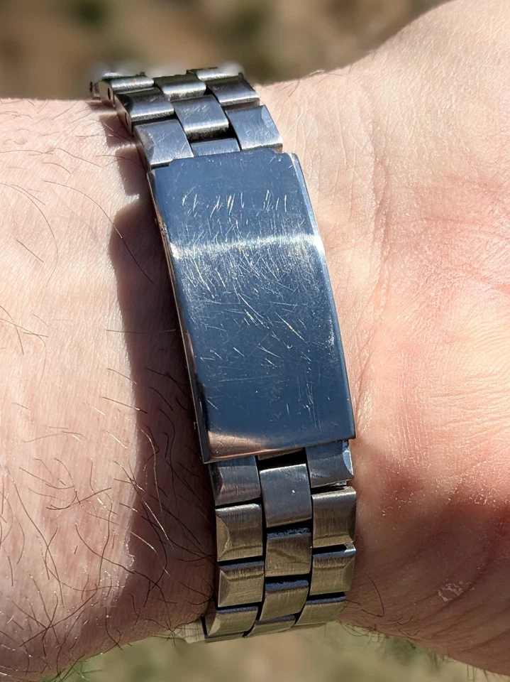 1970s Rotary Automatic 21 Jewels Day/Date Swiss Made Watch. Runs Well. Accurate. - image 2 of 4
