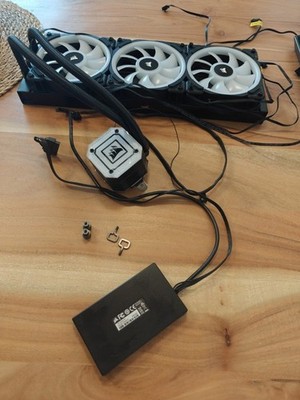 Corsair iCUE H150i Elite Capellix 360mm RGB AIO + Commander Core AM4