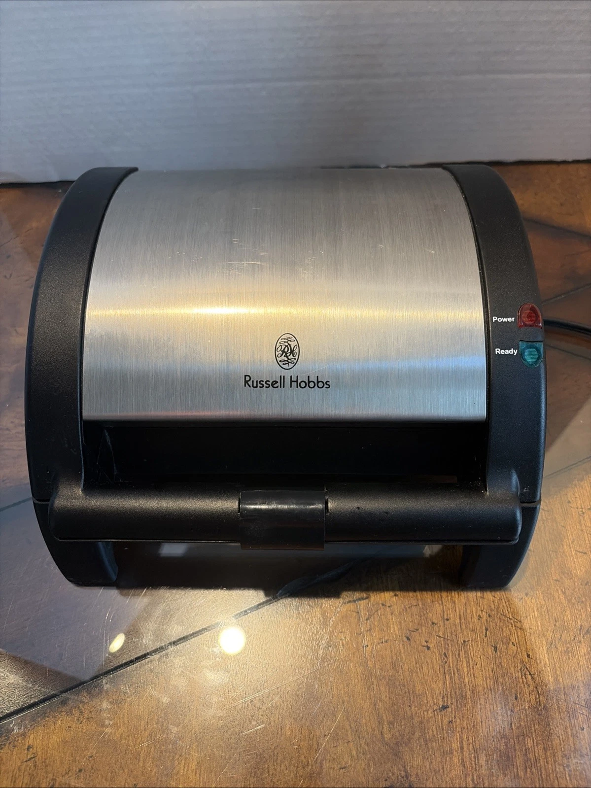 Russell Hobbs Belgian Waffle Maker Stainless Steel Non-Stick Waring Square Oster