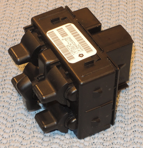2006 - 2010 Chrysler PT Cruiser Master Front Power Window Switch OEM 04602698AD - Picture 4 of 9