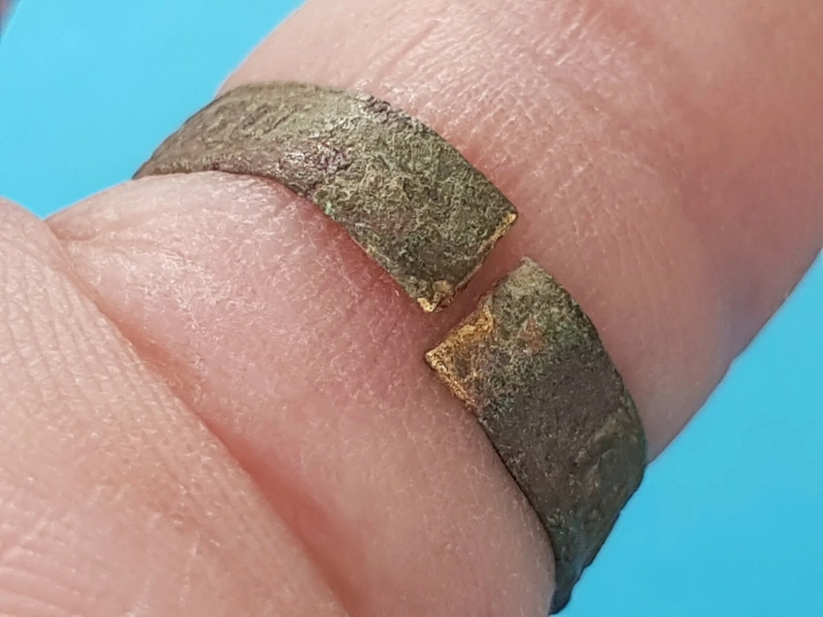 Old copper alloy finger ring with marking damage. Please read