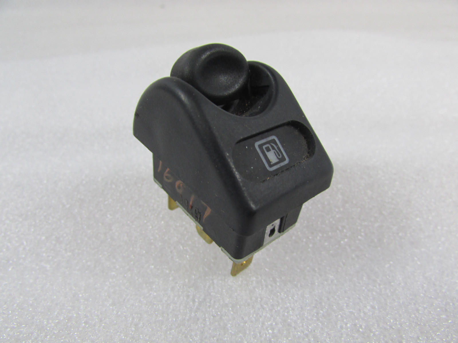 Ferrari 360, Fuel Filler Door Switch, Used, P/N 180710