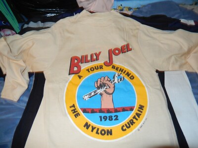 VTG BILLY JOEL - THE NYLON CURTAIN TOUR 1982 CONCERT T-SHIRT SMALL 