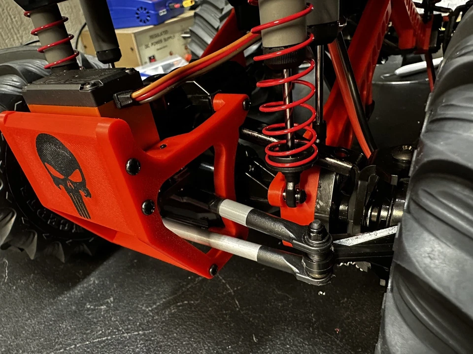 PARAGOLPES/MONTAJE SERVO CASTIGADOR DISEÑO MEJORADO! SE ADAPTA A TAMIYA CLODBUSTER BULLHEAD Foto 2 de 4