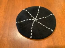 Magid Women’s Black Beret 50% Wool  Size S