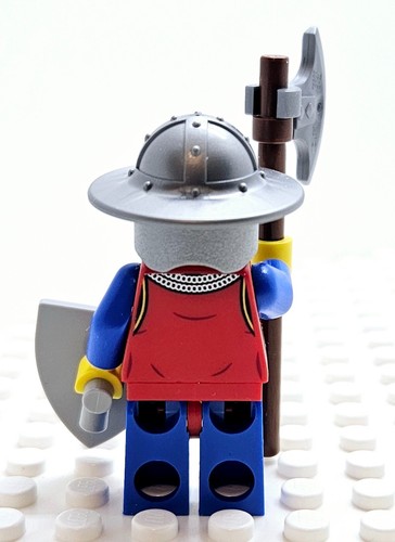 Lego Castle New Lion Crusader Knight Soldier Fully Equipped (1 Figure) - Picture 2 of 4