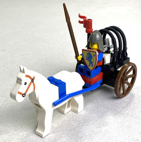 Lego Castle: Knights Arsenal 6016 Complete Set - w/o Box or Instructions -Used