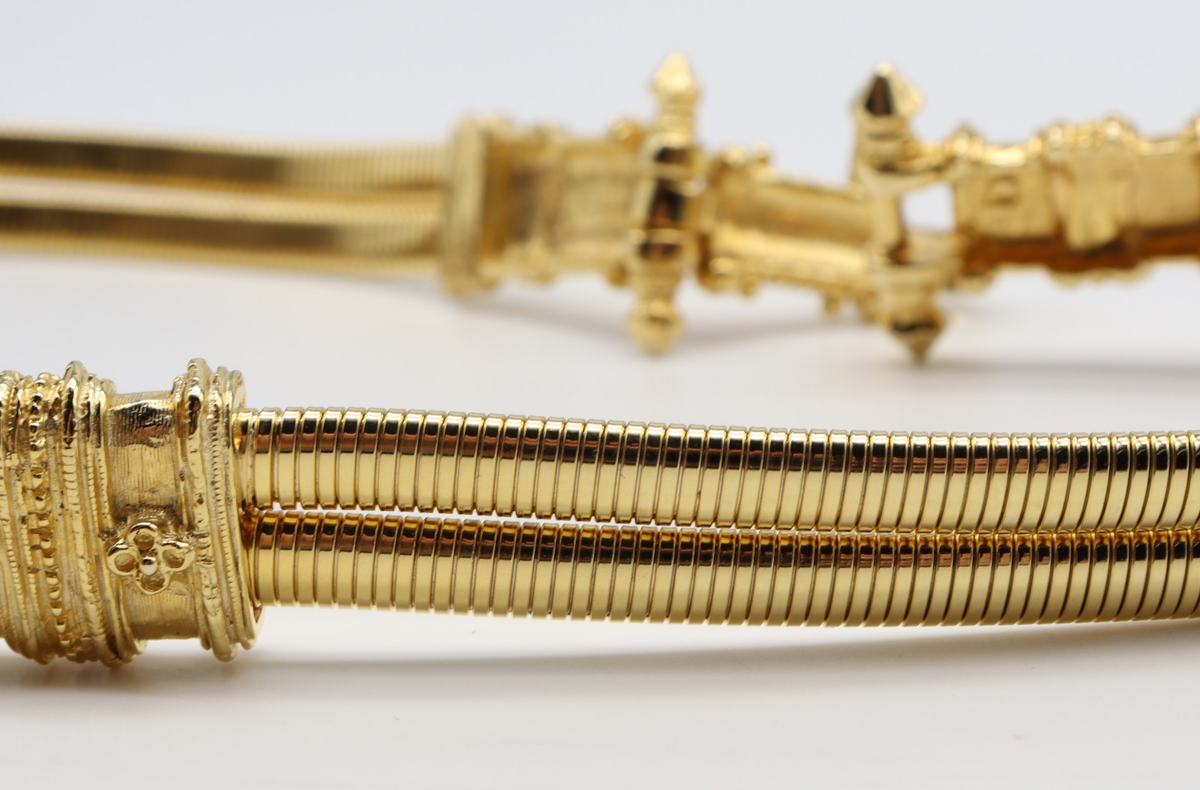 Judith Leiber Gold Toned Ornate Belt 28\