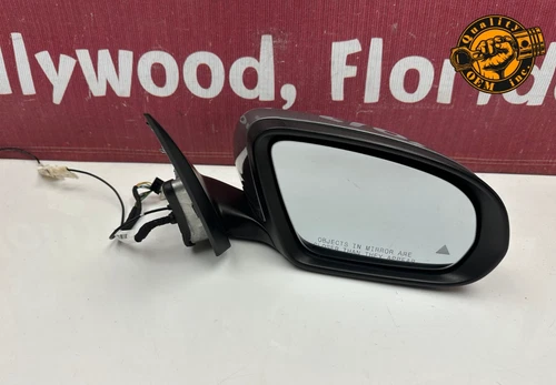 2015-2021 MERCEDES C SEDAN RIGHT SIDE DOOR REAR VIEW MIRROR W/  BLIND SPOT OEM