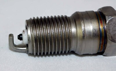 Set of 8 Genuine Motorcraft Platinum Spark Plugs SP-493X AGSF32PMX