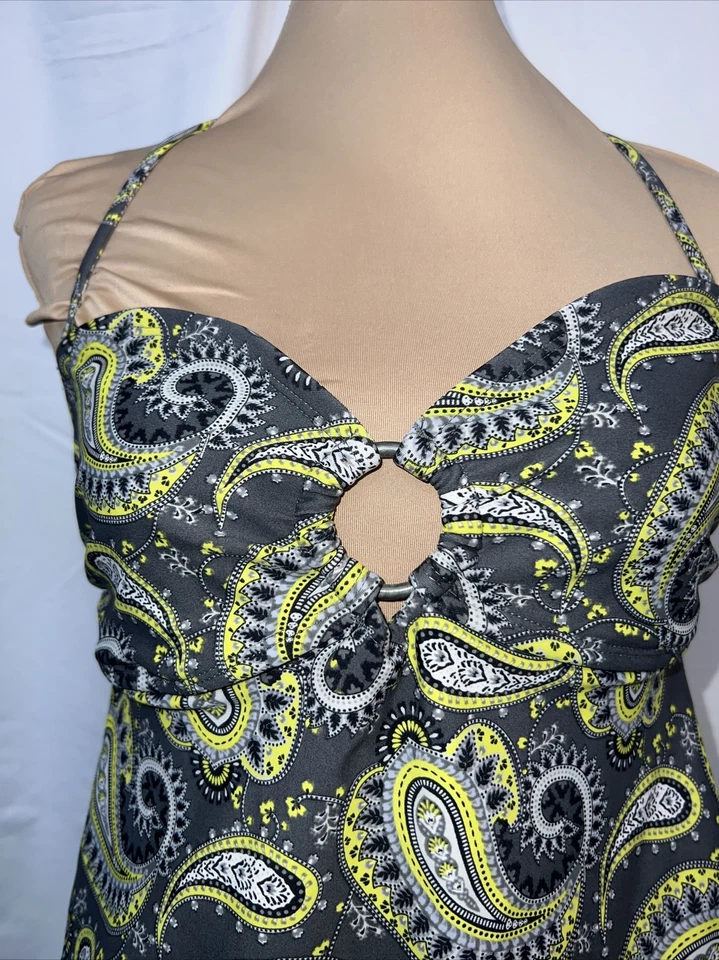 Tankini Converse One Star de dos piezas de cachemira para mujer talla pequeña ¡EXCELENTE ESTADO USADO! Foto 3 de 4