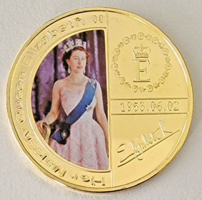 Souvenir Coin: Her Majesty Queen Elizabeth II  - Golden Metal Coin. Set#1,coin#2