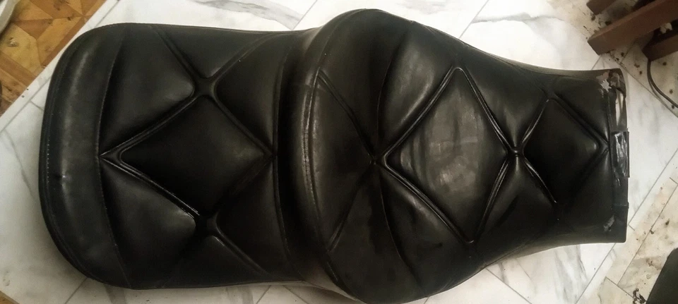 1983 YAMAHA VENTURE 1200 ASSENTO - Imagem 2 de 4