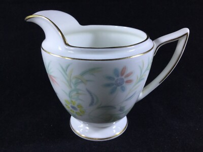 Minton ''Vanessa'' Bone China Milchkännchen S.678 - 10 cm hoch x 12,5 cm breit