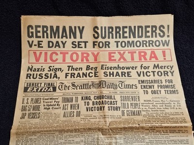 WWII Complete Original VICTORY EXTRA! GERMANY SURRENDERS V-E DAY May 7, 1945 FN!