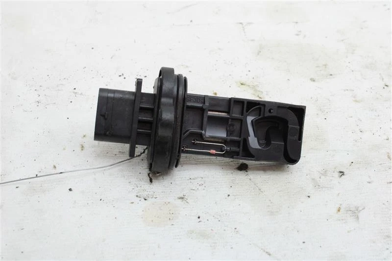 Used Fuel Injection Air Flow Meter fits: 2012 Bmw 650I xDrive50i 4.4L twin turbo Foto 3 de 4