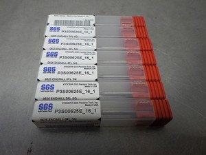 7 NEW! KYOCERA SGS 1/16" Carbide 3 Flute Square End Mills #P3S00625E_16_1