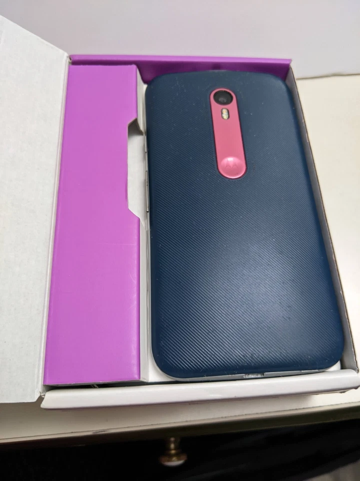 Motorola Moto G 3RD Gen 2/16GB White Used Works - Image 2 of 4