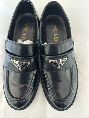 Authentic Prada Women’s Black Loafers Size 7 - Picture 1 of 4