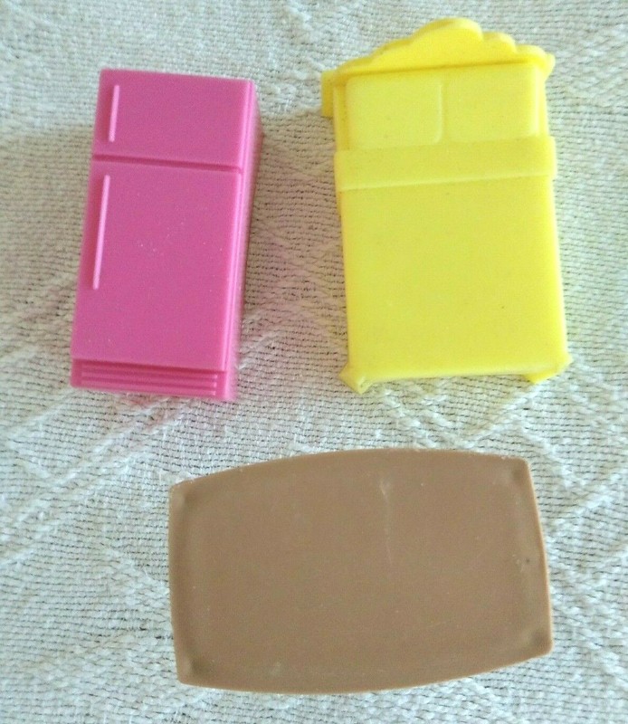 Lot of 3 Pieces of Plastic Dollhouse Furniture Vintage 1960s or 70s