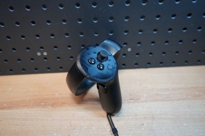 (Z) Genuine Oculus Quest 1 / Oculus Rift S Right Touch Controller - Tested