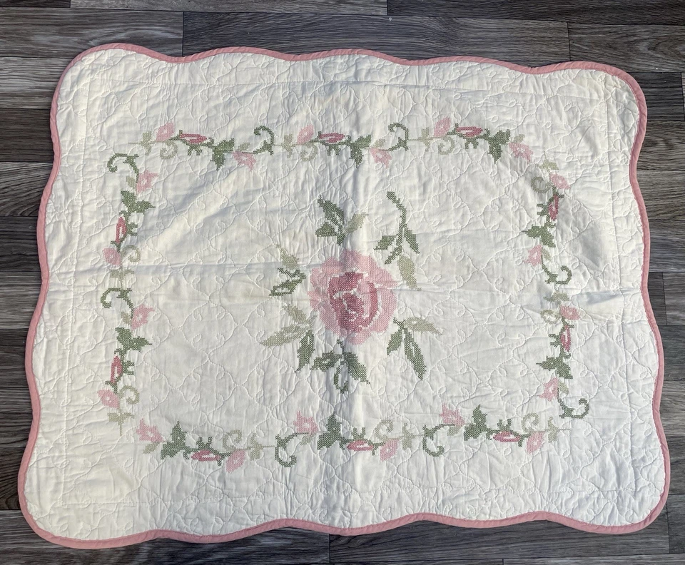 Colcha acolchada de punto de cruz Country Living edredón y fundas de almohada completas/queen Foto 2 de 4