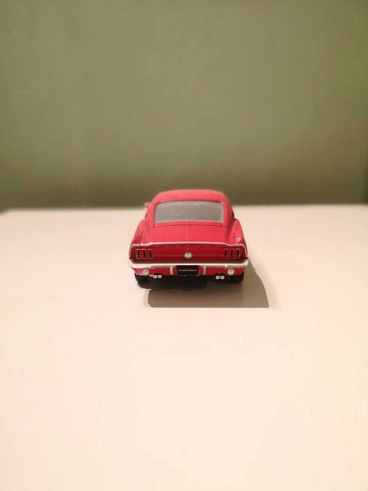 Ford Mustang GT Fastback 1967 Red 1:24 WELLY 2688 - Immagine 4 di 4