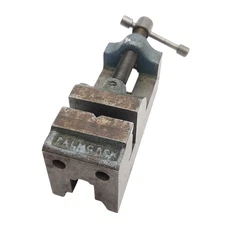Palmgren 9612152 Grooved Drill Press Vise 1-1/2in Jaw Opening, 1-1/2in Jaw Width