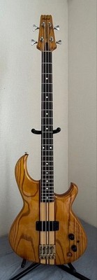 Aria Pro II SB700 Bassgitarre Made in 1981 Originalzustand