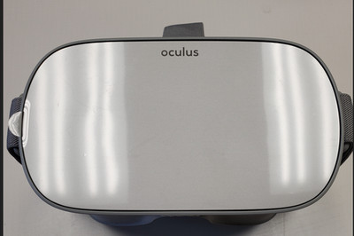 Oculus Go Standalone Virtual Reality Headset 32GB Gray Bluetooth Wireless
