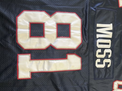 New England Patriots Jersey Randy Moss NFL Football Authentic Reebok Men’s Sz 54 - Picture 6 of 9