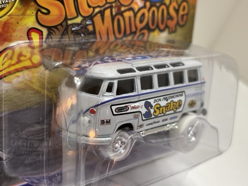 Johnny Lightning ULTRA RARE CHASE VW Samba Bus Zinger WHITE LIGHTNING 2023 - Picture 13 of 22