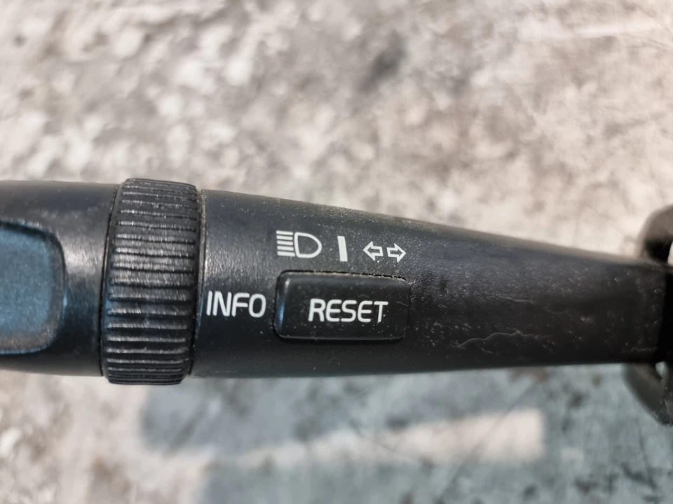 Volvo S60 Wiper Indicator Stalk W/ Squib Ring 2004 MK1 Pre-Facelift OEM 30669744 - Image 3 of 4