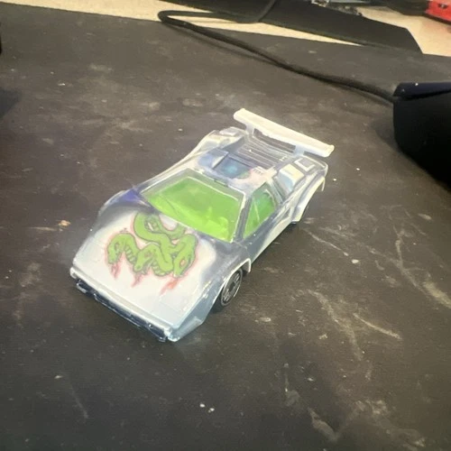 1987 HOT WHEELS LAMBORGHINI COUNTACH COLOR Changing Car TAN 2 3/4" Snake Reveal