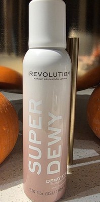 Makeup Revolution Super Dewy-Dewy Fixing Spray, 150 mL/5.07 Oz.