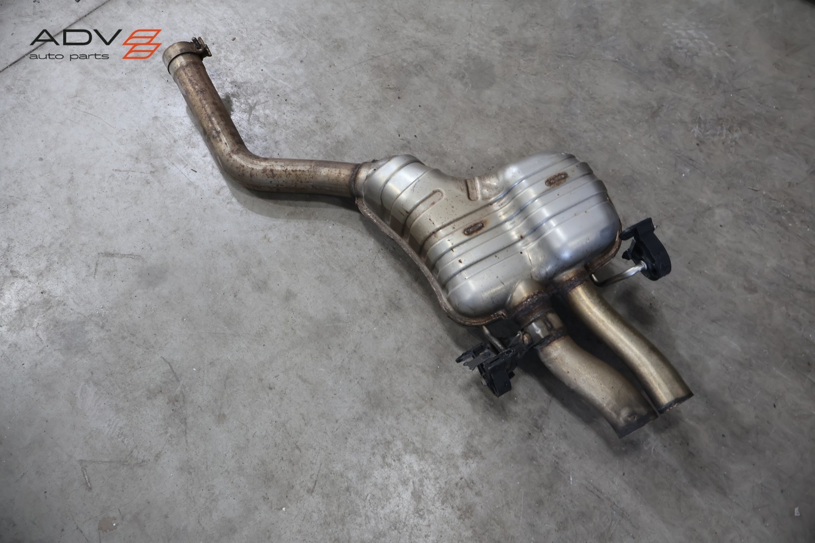 2006 - 2012 BENTLEY CONTINENTAL EXHAUST SYSTEM REAR RIGHT SIDE MUFFLER OEM