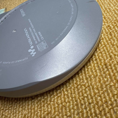 【美品】SONY CD WALKMAN D-NE730 ホワイト SONY D-NE730 CD Walkman Portable CD Player White Japan Rare