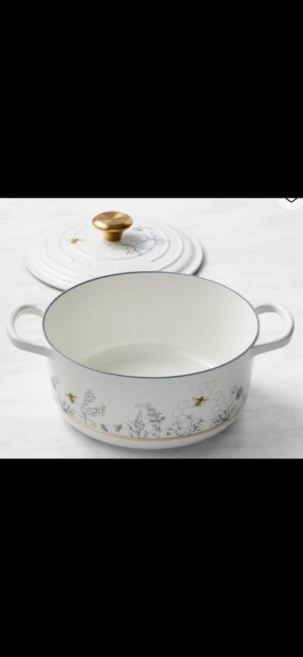 ~Le Creuset*Nuevo*Horno de hierro fundido esmaltado de 4,5 cuartos de galón, patrón de panal*Envío gratuito* Foto 4 de 4