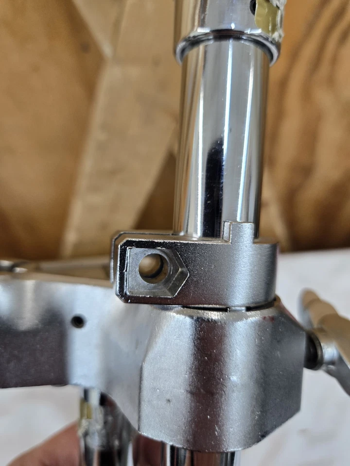 Yamaha TH945A Bass Drum Single Post 3 Hole Tom Holder With 1 CL945A Tom Mount - Image 3 of 4