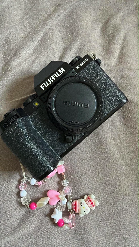 Fujifilm X-S10