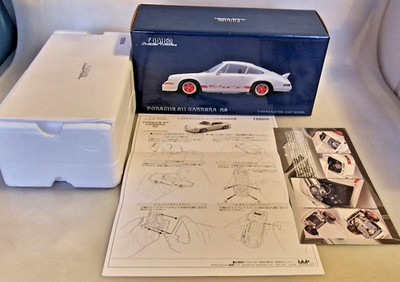 EBBRO 1:24 PORSCHE 911 CARRERA RS Diecast Modellauto 1:24 Neu in Ovp
