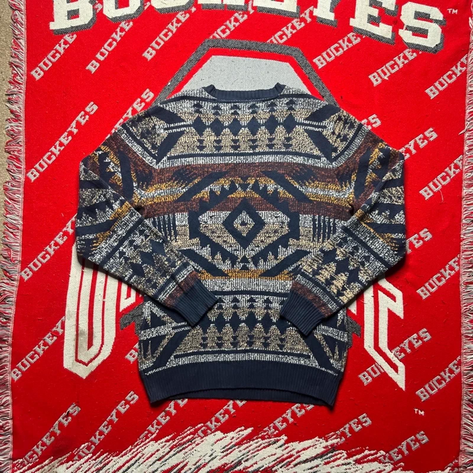 Vintage American Rag 90’s Aztec Pattern Men’s Knitted Jumper | M image 6