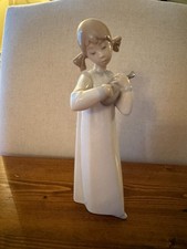 LLadro #4871 Girl with Guitar Vintage retired
