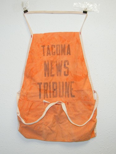 VINTAGE TACOMA NEWS TRIBUNE APRON 3 POCKET