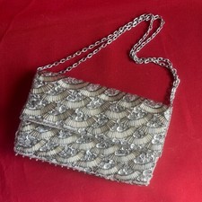 Vintage White Seashell / Fan Pattern Beaded Sequined Clutch With Strap