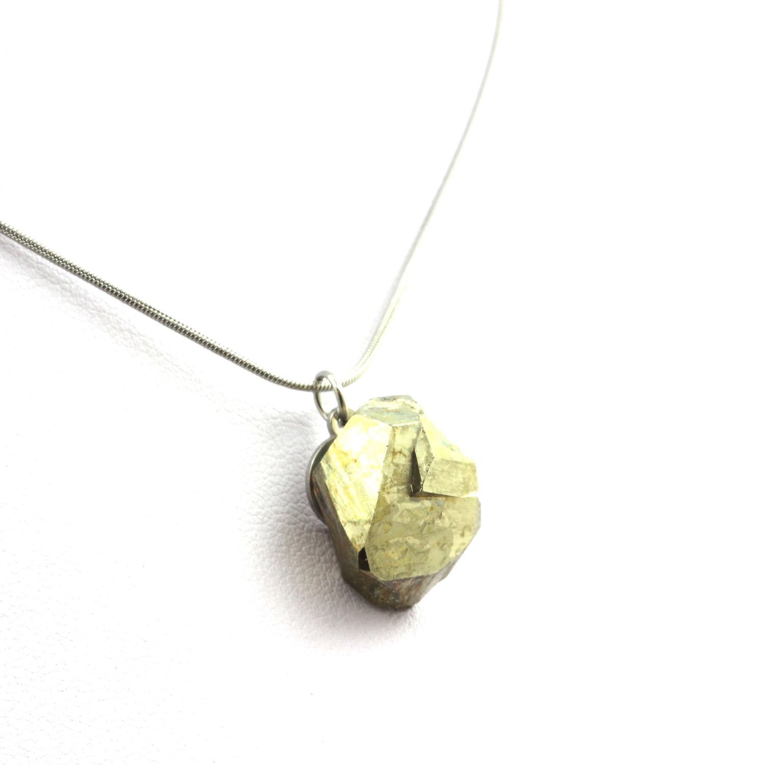 Collier Pyrite brute d'Espagne, pendentif pierre naturelle unique fait main