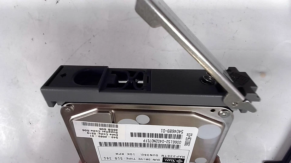 SUN 540-4689-01 36GB SCA SCSI MAP3367NC FUJITSU DRIVE, NEW PULL FROM SUN V120 - Image 2 of 4