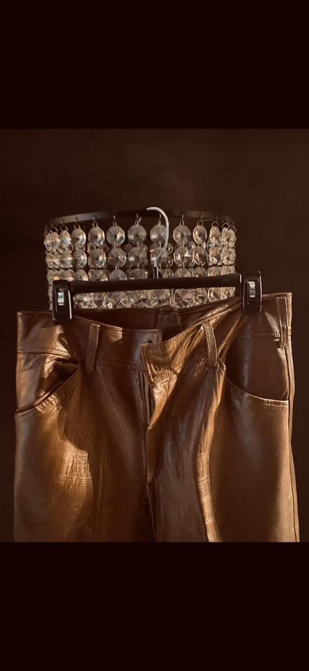 Pantalones de cuero marrón vintage años 70’s para hombre (cierre de gancho y barra) Foto 2 de 4