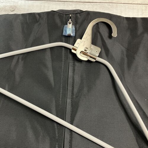 Only sell Louis Vuitton silver hanger - Picture 1 of 15