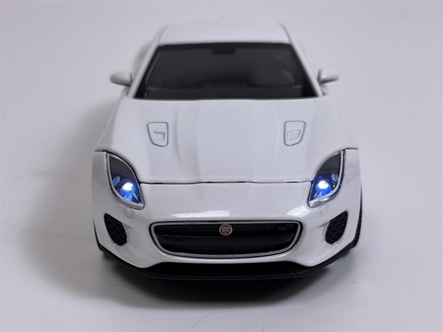 Jaguar F Type White LHD 1:32 Scale Light & Sound Tayumo 32110022 - Picture 2 of 9